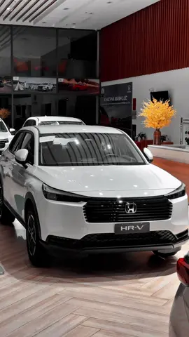 Dáng đẹp, cảm giác lái tốt, động cơ ngon, tính năng an toàn nhiều 🥰🥰 Honda HRV #honda #hrv #fyp #giamthuetruocba #xuhuong 