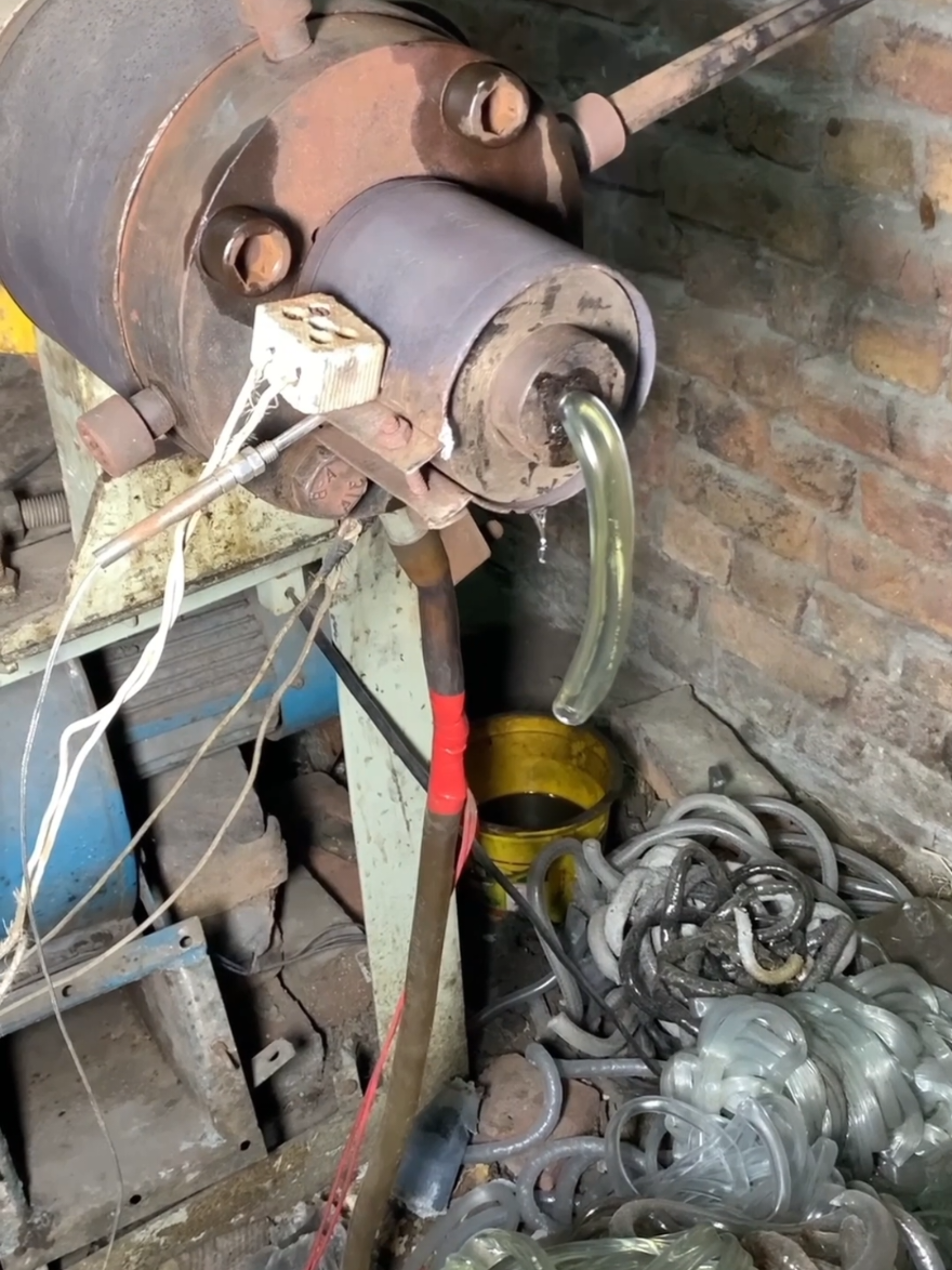 Hidden Factory Making Flexible Automotive Pipes from Plastic Waste! #Tech #pvc #pipe #machinery 