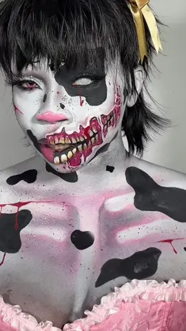 🐄 #makeuphumor #halloweenmakeup #cowmakeup #makeupideas  #makeuptransition