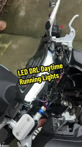 Replying to @NAPAKAANGAS #ledlights #daytimerunninglights #runningstriplight #ledstriplights #motorcycleaccessories 