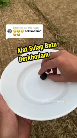 Membalas @Jhon tappor Batu Sulap ini akan bergetar otomatis ketika terkena cahaya atau air. #batugetarcahaya #alatsulap #paranormal 