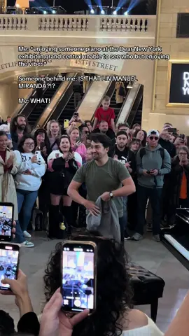 Hello??? @lin manuel miranda #nyc #manhattan #grandcentral #humansofny #newyork 