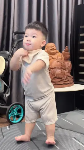 Xả năng lượng cuối ngày , Hết hơi cô chú ạ🤣🤣#chuthanhhuyen #quanghai #lido #lyrics 