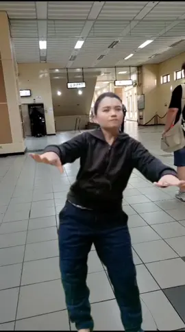 #creatorsearchinsights asik goyang #salamahmah #tiktokviral #trending #foryou 