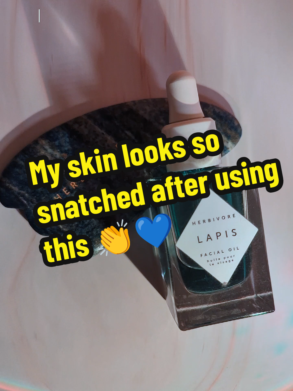 The glow and lift combo you didn’t know you needed 💙  ON SALE WITH FREE SHIPPING RN! Click the cart on the video or check out my showcase @itsaprilmarii  #herbivorebotanicals #lapisoil #guasharoutine #skincareglow #cleanbeauty  