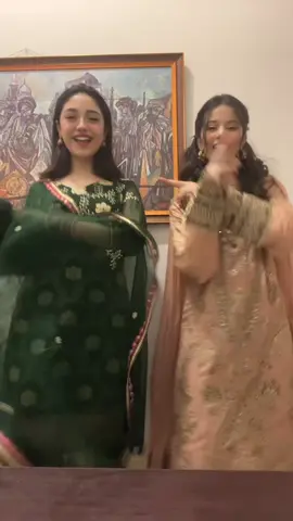 off screen besties👻 #jamataqseem 