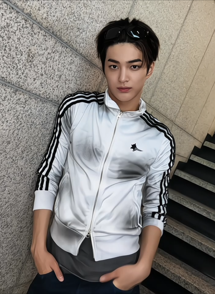 na para bang inaakit niya tayong lahat — #keonho #cortis #fyp #foryou #keonhoedit 