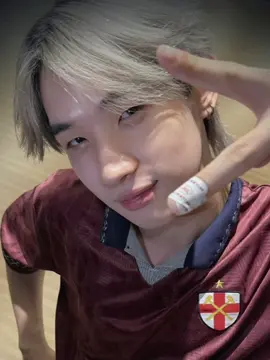 [ 16.10.03 ] Happy 22nd birthday to my beloved Hongshi, NuNut, LYKN and LYKYOU😼❗️. I hope that in your future life there will be many good things,given lots of happiness and kept away from things that make you sad. Thank you for being present in life and giving so much happiness to everyone. Don't ever feel alone, you have me, you have LYKN, you have LYKYOU and you have lots of people who love you. Take care of your health and study diligently. I don't want to see you sad, get enough rest and take a break if you feel tired.Don't worry, even though you are old, you still look cute and adorable. I and everyone love you so much Hongshi 🩷🩷 #hongshihoshi #LYKN #fypシ #fypppppppppppppppppppppp #nuthong 