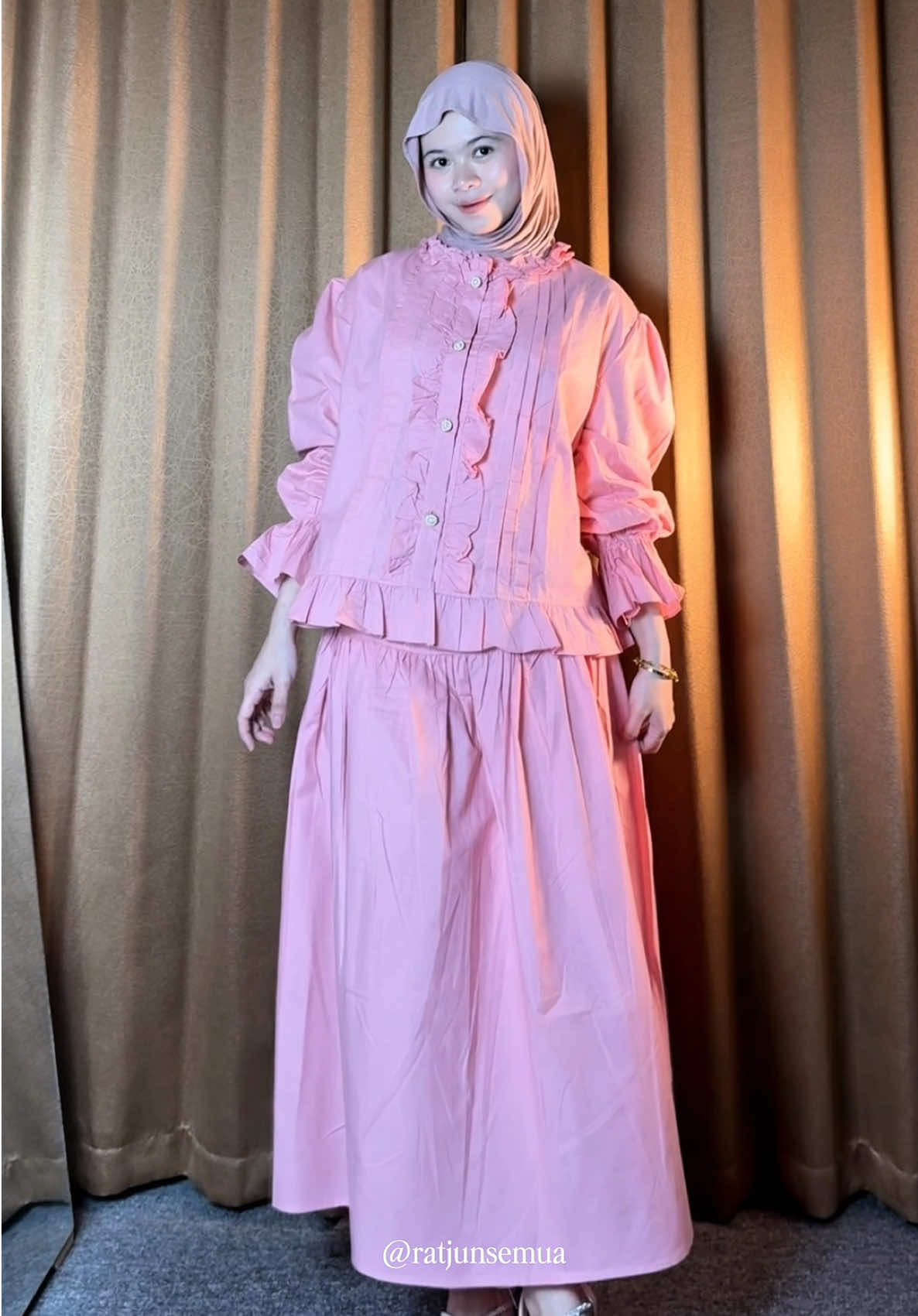 lucunyaaa 💗💗#oneset #setelanrok #ootdfashion 