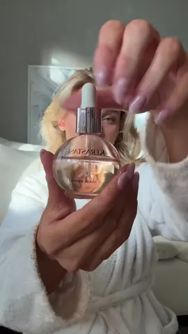 Breast cancer awareness month! 🎀  Also been loving the @Kérastase oil!  #breastcancer #blowout  