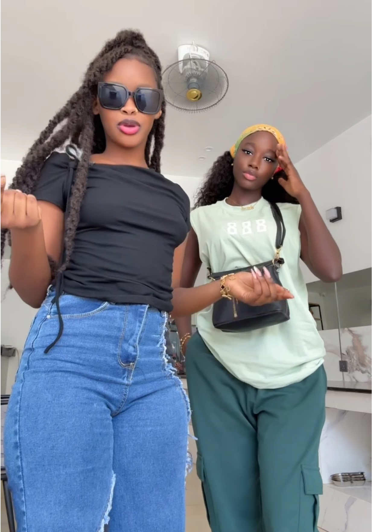 @Axil Hotel DESSE NAMA LERRR🥱🥱