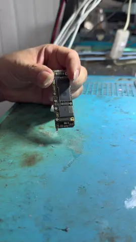 11 thường mất nguồn treo dòng#iphoen #sửachuadienthoai 