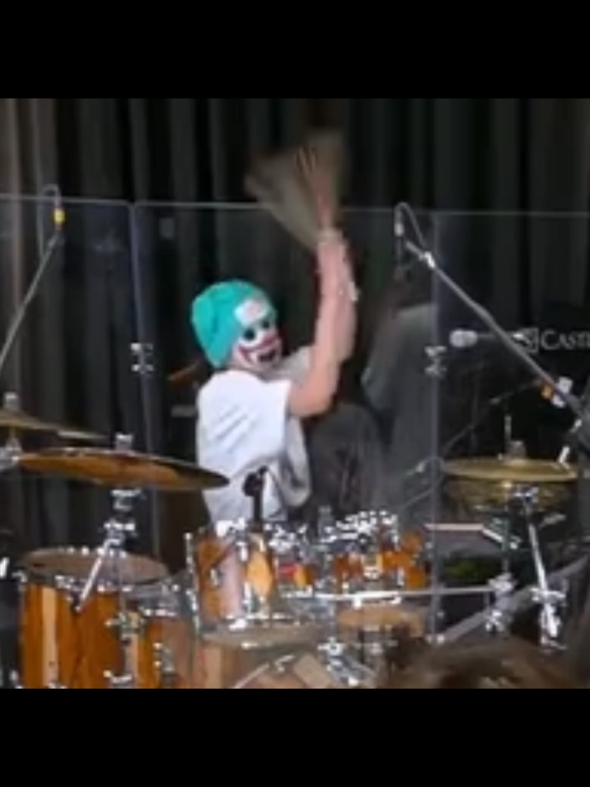 ciri khas dia banget petantang petenteng sambil ngangkat kaki 😭❤️ #StealHeartClub #mnet #band #Hagiwa #SHC 