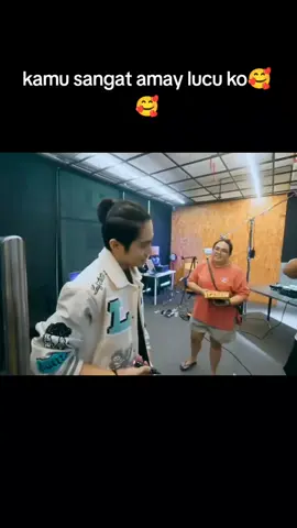 @DJ Panda kamu sangat amay lucu di sini #pandagank 