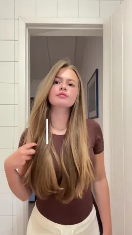 essa escova me salva pra qnd eu to atrasada e sem tempo de colocar bob 💆🏼‍♀️