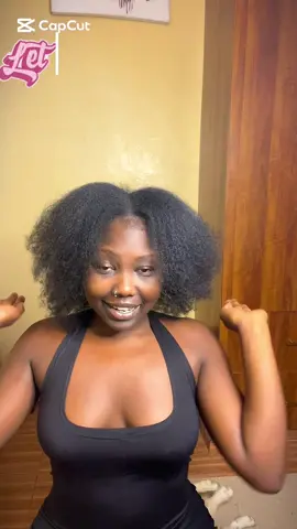 I did some softglam or clean make up. How do guyz feel about it. #softglammakeuplook #darkskinmakeup #makeuptutorial #makeuptiktok #tiktokmakeup 