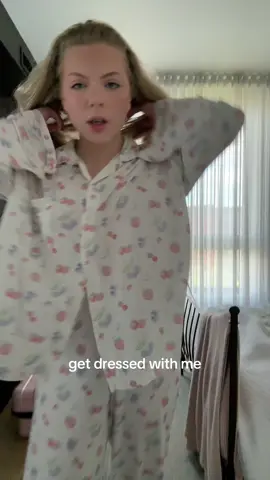 get dressed with me for falllllll #getdressedwithme #OOTD #fyp #outfitinspo #fallfashion 