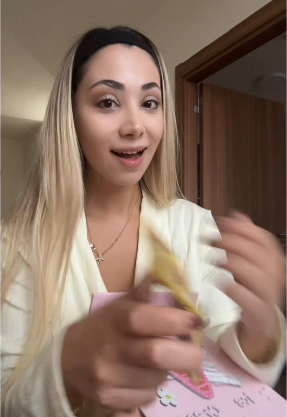 Part 1 asklar ig: edayilmazgil sevdiniz miiiii #grwm #grwmmakeup #grwmroutine #makyajvideoları #makyaj #fyppppppppppppppppppppppp #keşfetbeniöneçıkar # reklam yok 