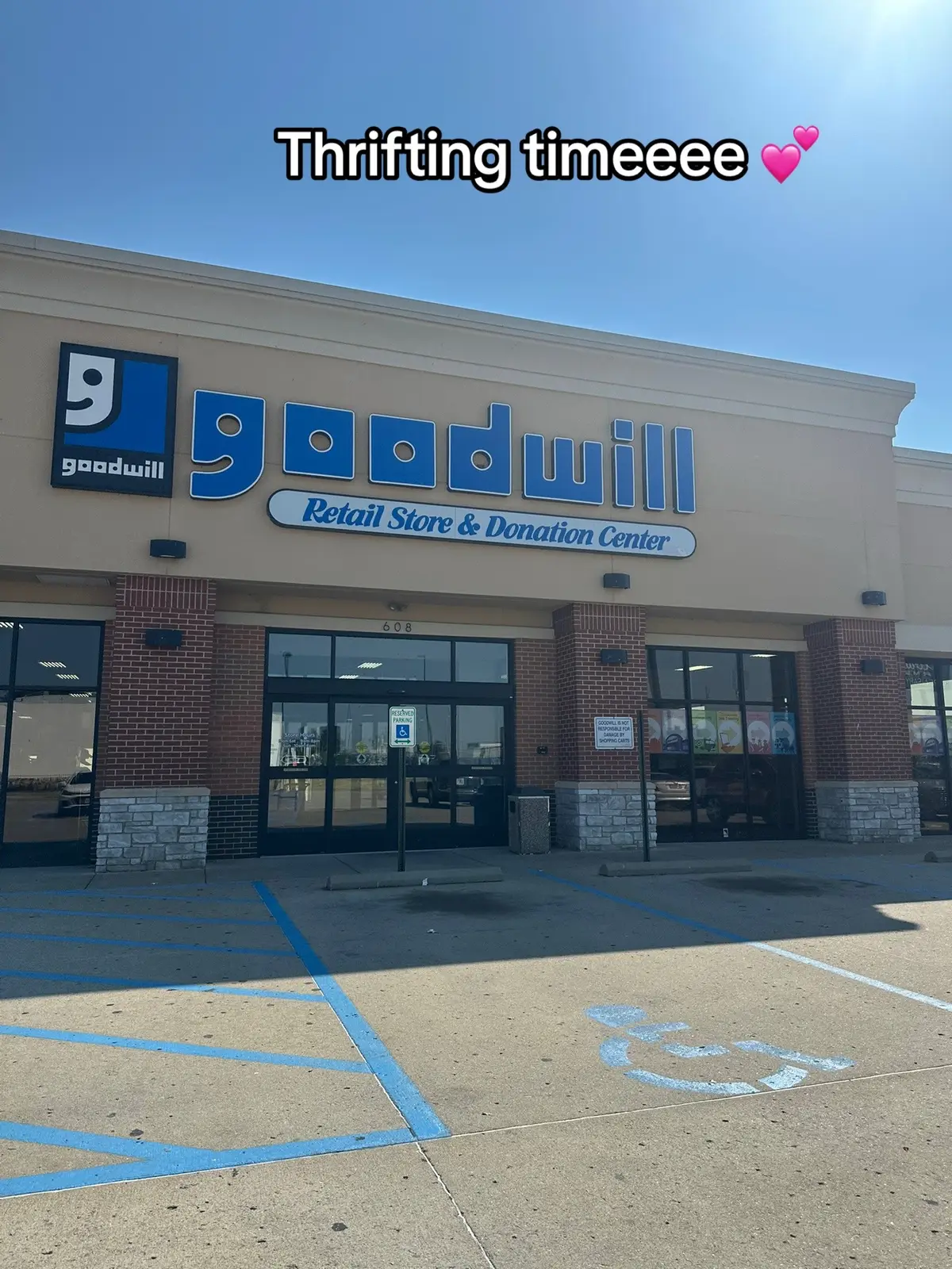 #thriftingfinds #goodwill #goodwillfinds #thrifting #goodwillhunting 