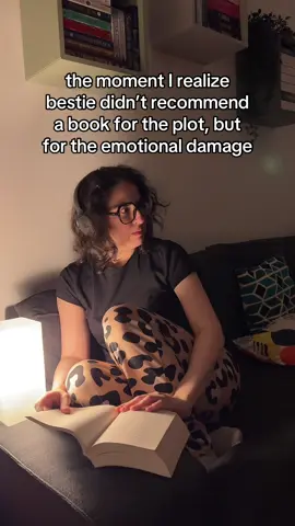 playing with my trust issues right now🫵🏼   #sadbooks #bookishhumor #relatable #bookbesties 