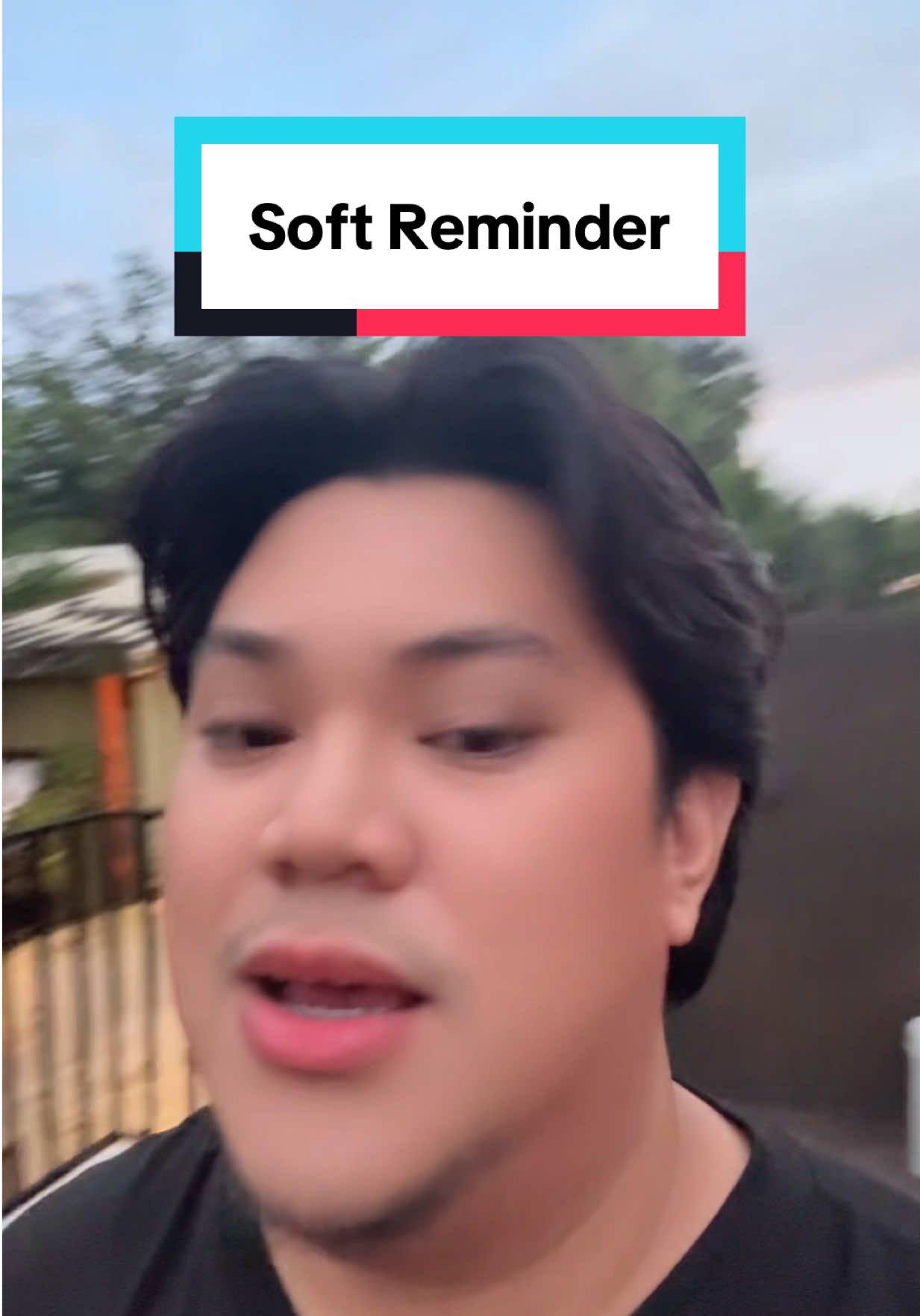 Yung tropa natin na laging may post about sa imaginary hatersx niya. 