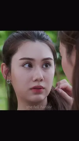 The look of realization 🤭 #mysafezone #lenamiu #lalinalena #thaigl 