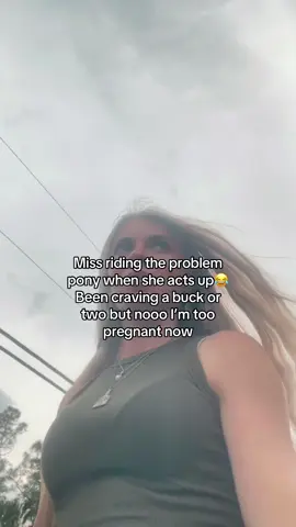 The urge to do it 😂 she’s come a long way but there’s days k just wanna get on and be like “honey have you learned nothing”😆