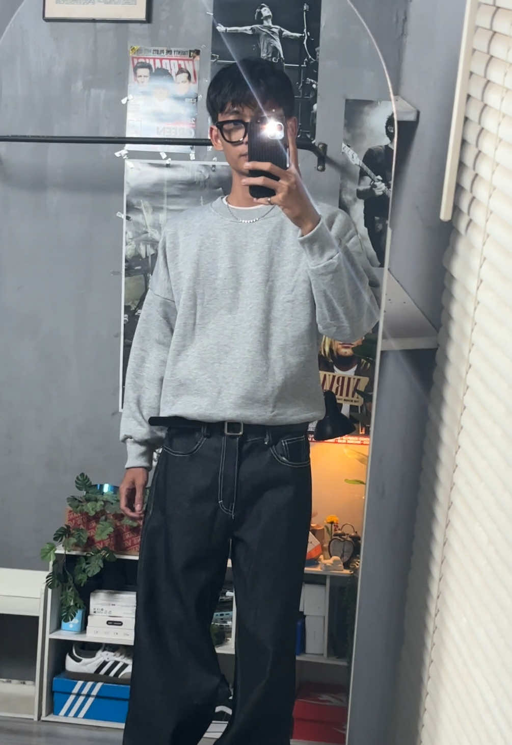 baggy raw denim😶‍🌫️ #recommendations #outfitideas #outfitinspo #fyp 