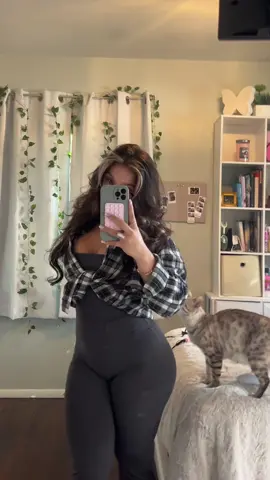 🐆🍨 if you don’t like cats we can’t be friends 