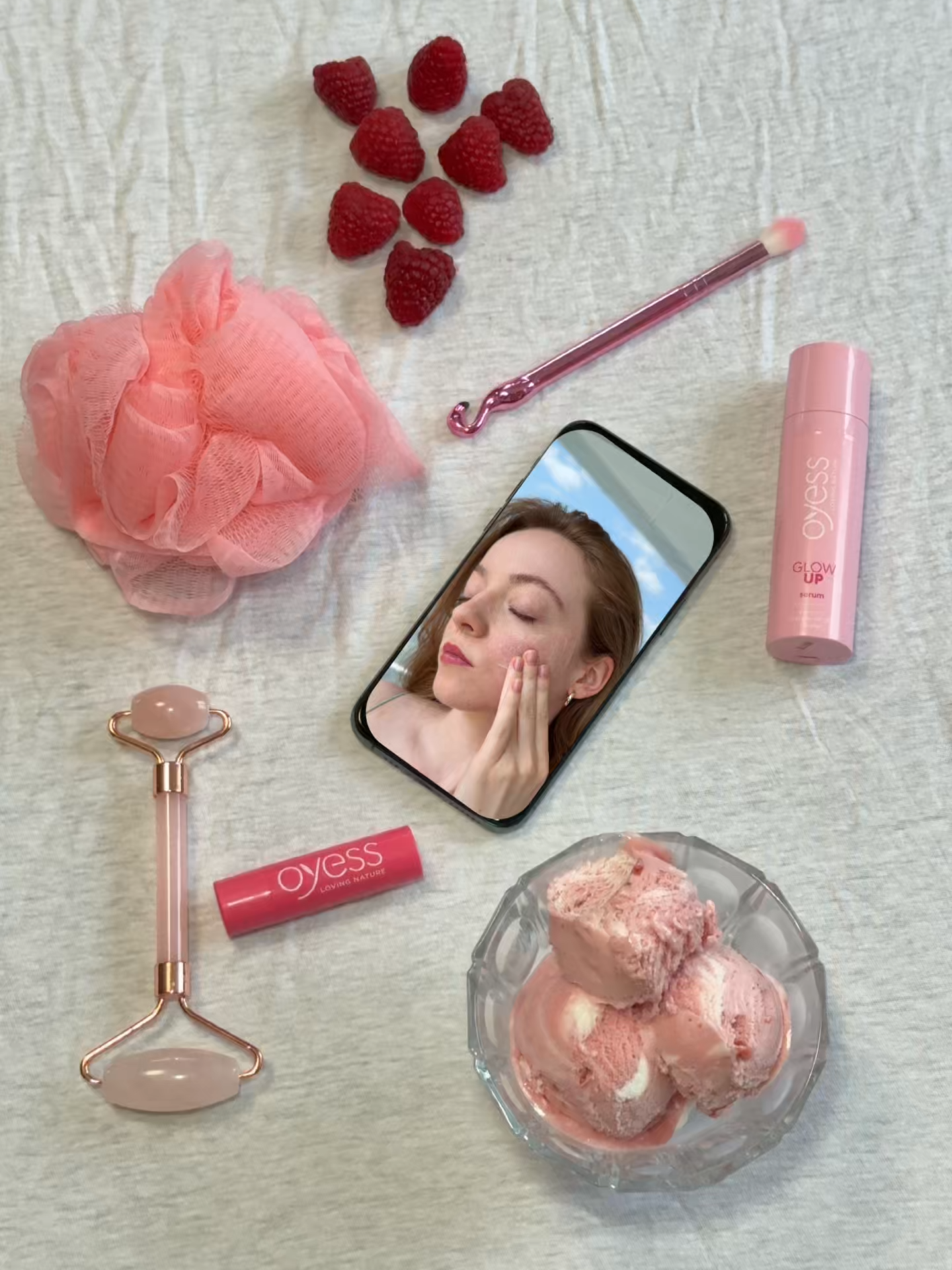 Ein bisschen Rosa, ein bisschen Eis und ganz viel Selfcare 🍦🌸 #oyess #beautyessentials