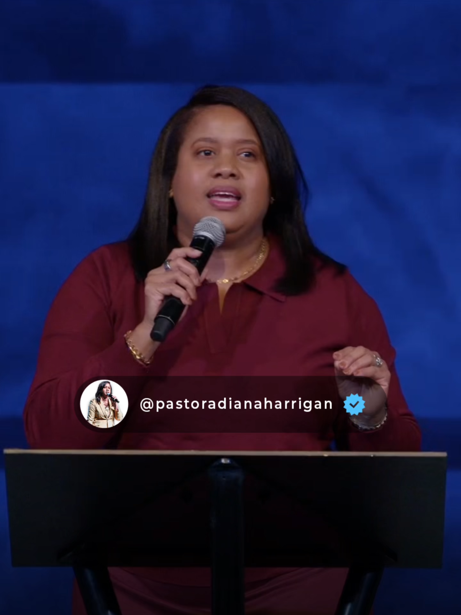 Busca a Dios a través de la palabra… #Pastoradianaharrigan #pastorjuancarlosharrigan #casadediosparalasnaciones @pastorharriganoficial