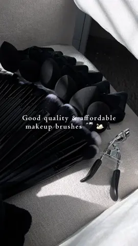brushes that are so easy to love ✨ 🔍 Search BE7E3 to shop my picks on SHEIN! 🛒🩶 #sheinsaveinstyle #sheinbeautyfinds #makeupbrushes  #sheinforall #dallasinfluencer @SHEINUS @SHEIN 