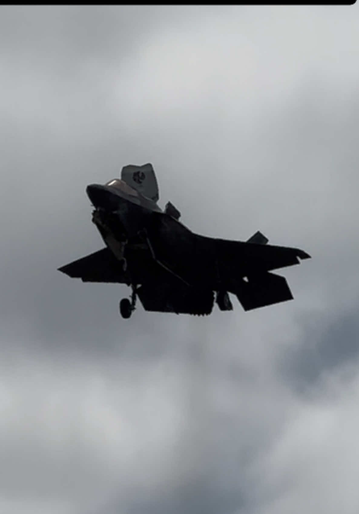 F-35B def my favorite variant of the three 😆 #f35 #fighterjet #aviation #aviationlovers #fyp 