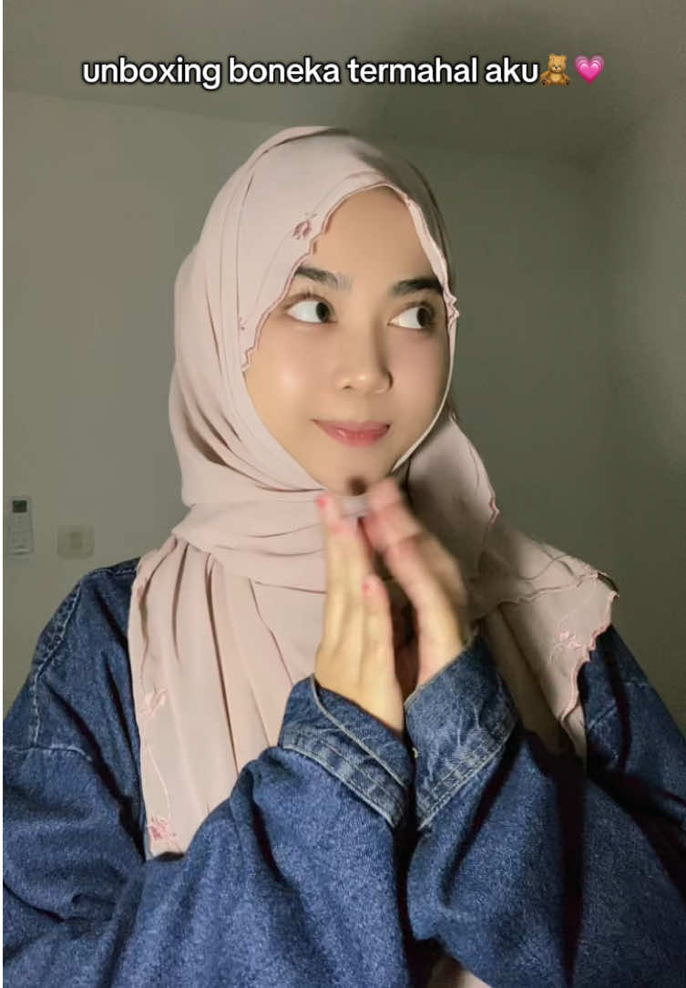 mahal soalnya dibawa langsung dari bandung ke jakarta.. ☹️ 