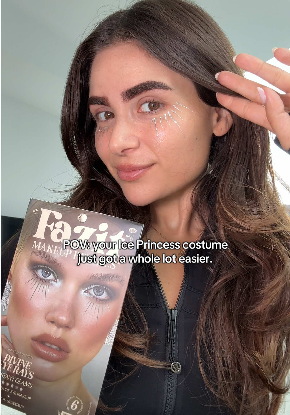 The easiest halloween makeup. #halloweenmakeup #halloween #glitterfreckles #iceprincess 