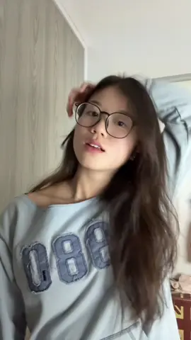 Manifesting bigger backkk 🪽 #wings #physique #back #gymrat #gymgirl 