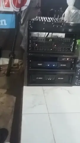 LG duduk santai gesss Sambil karokehan