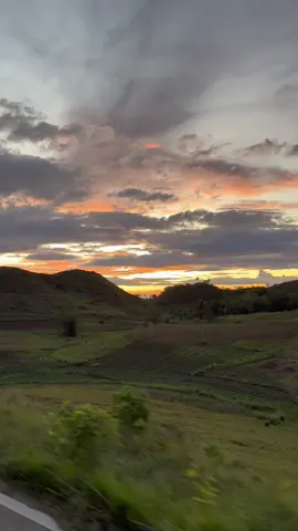 Sunset in province hits different 🌅😌 #sunsetlover #xyzbca #fyppppppppppppppppppppppp #AlegriaSouth #Libohills 