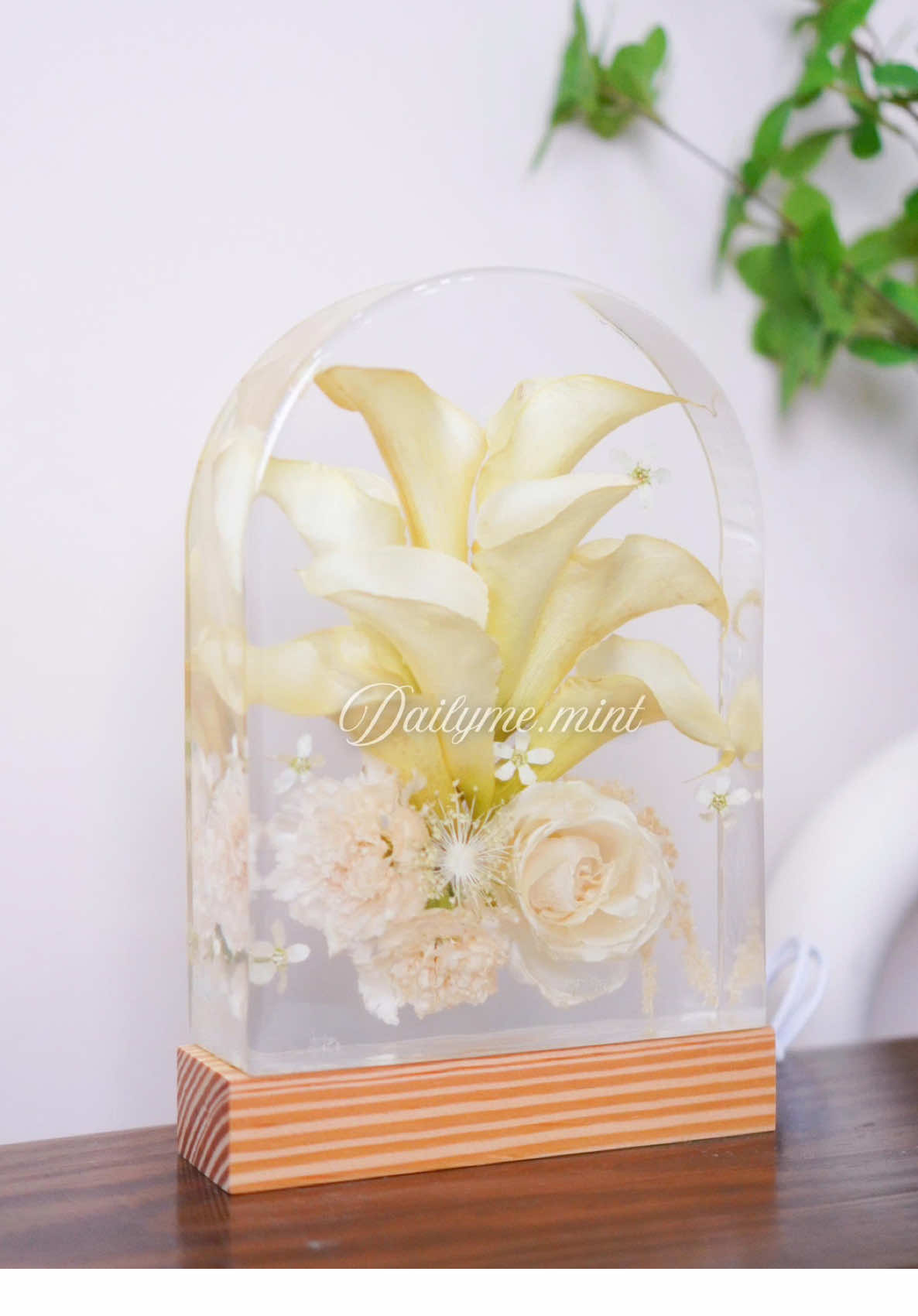 Làm chill chill nên hông dám đăng nhiều mấy bà ui :((( #dailymemint #wedding #denhoacuoinhamint #flowerpreservation #fyp
