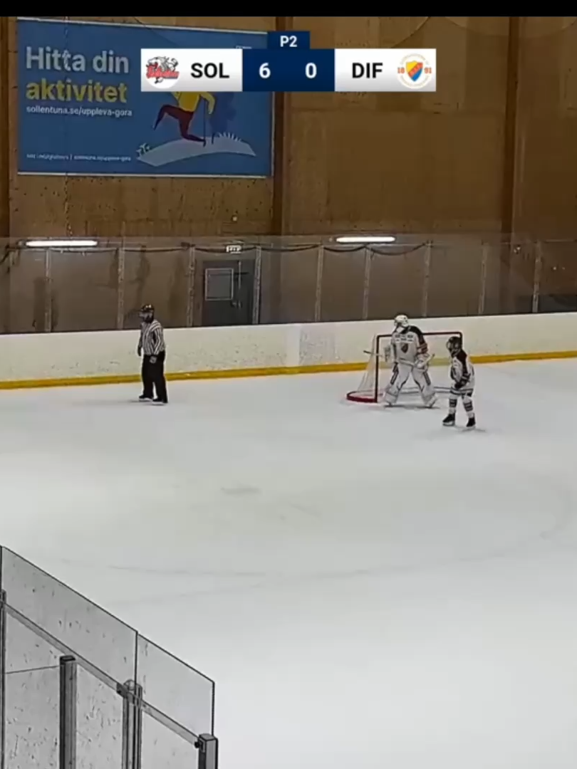 Mål. E Kesan. Assist N.Huang och B Morean #hockey #hockeygame #icehockey #hockeyboys