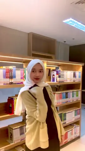 kinda feels like im a mirrorball girly