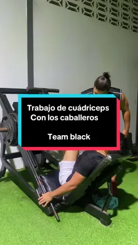 José y Carlos dando la talla! Por que del esfuerzo son los mayores resultados, orgulloso de este par #Fitness #gym #venezuela🇻🇪 #motivacion #black 