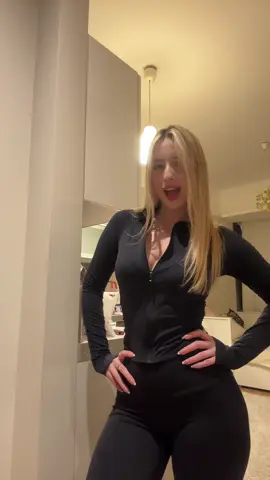 yuruyus kombini✌🏻