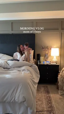 Overslept bc someone slept for 12 hours!!!!!🙈🙌🏼🎉🎉🎉 probably a fluke but still celebrating over here haha!!  #ditlofamom #morningroutine #sahm #momlife #boymom 