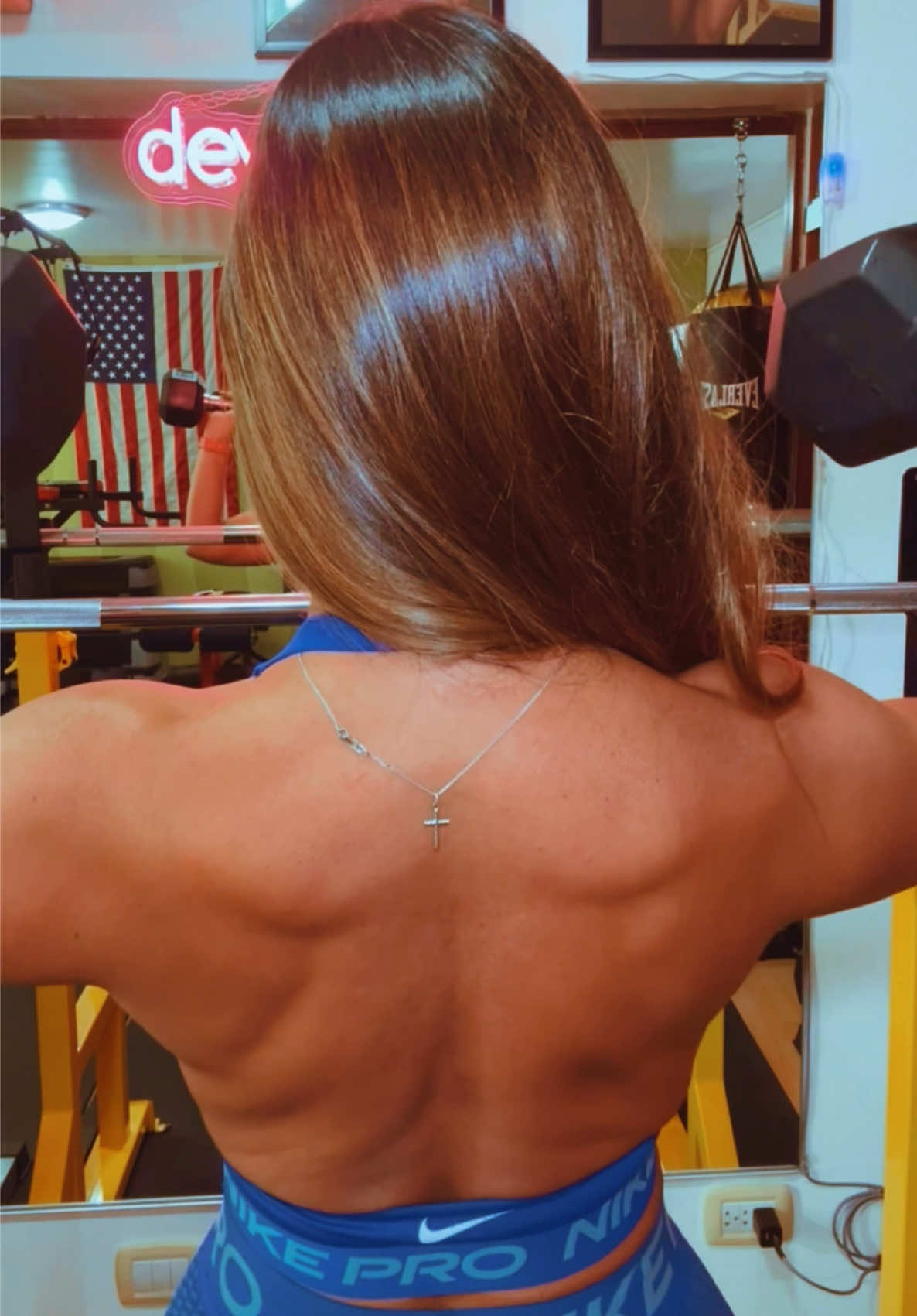 #creatorsearchinsights #hombros #Fitness #gymmotivacion #deyasfit12 