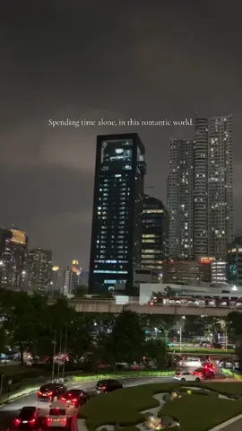 Dan kan ku pelajari tempat-tempat yg indah tuk pergi nanti..   #senjasudutkota #placetogojkt #placetogo #trinitytower #fyp 