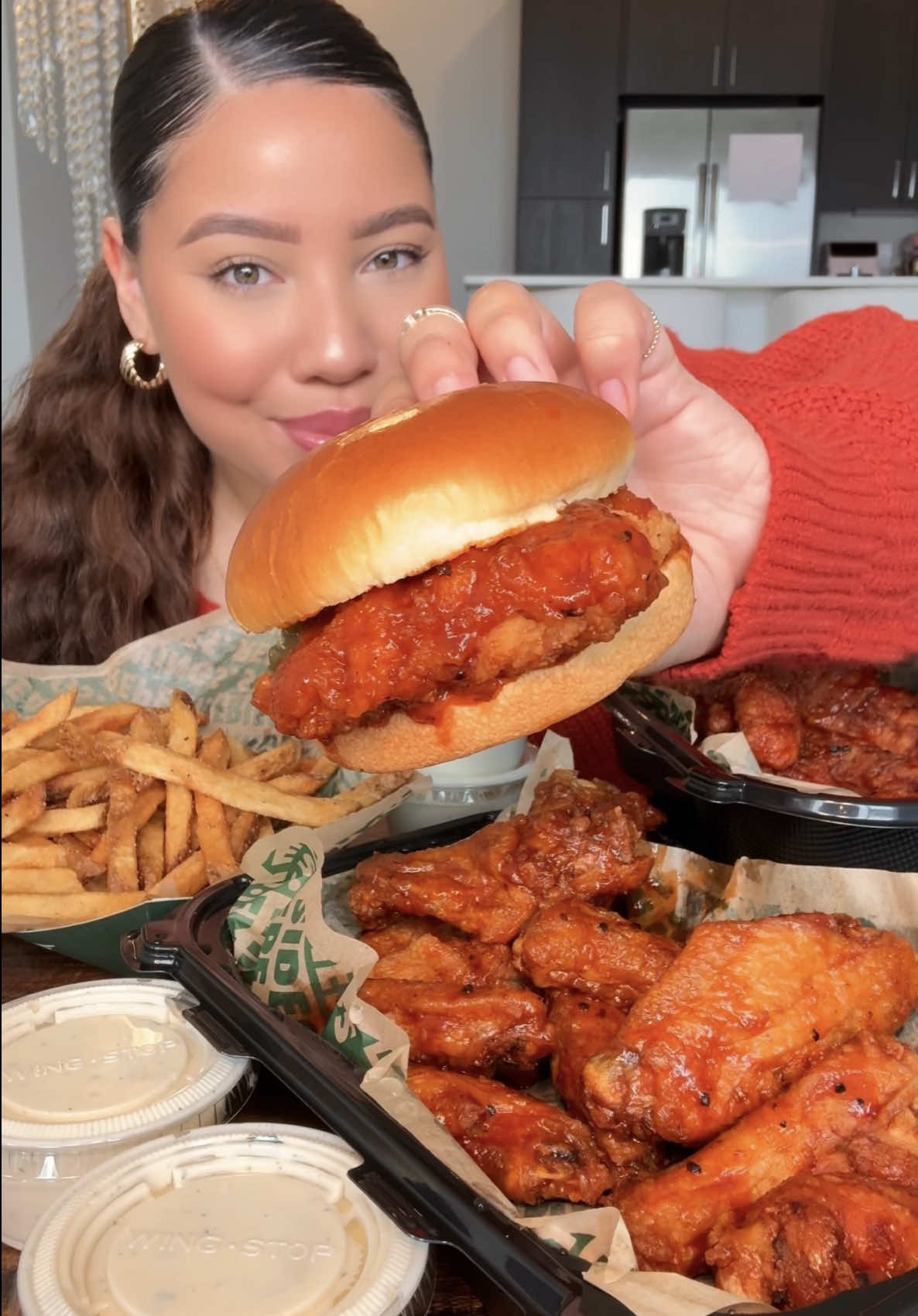 this new haunted habanero flavor from @Wingstop is scary good! 👻🔥 #WingstopPartner #mukbang #chicken 