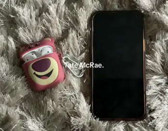 Quality’s terrible cos I had to film on my iPad 😖😖.|#TateMcRae #fyy #fallinlove #everythingisromantic #music 
