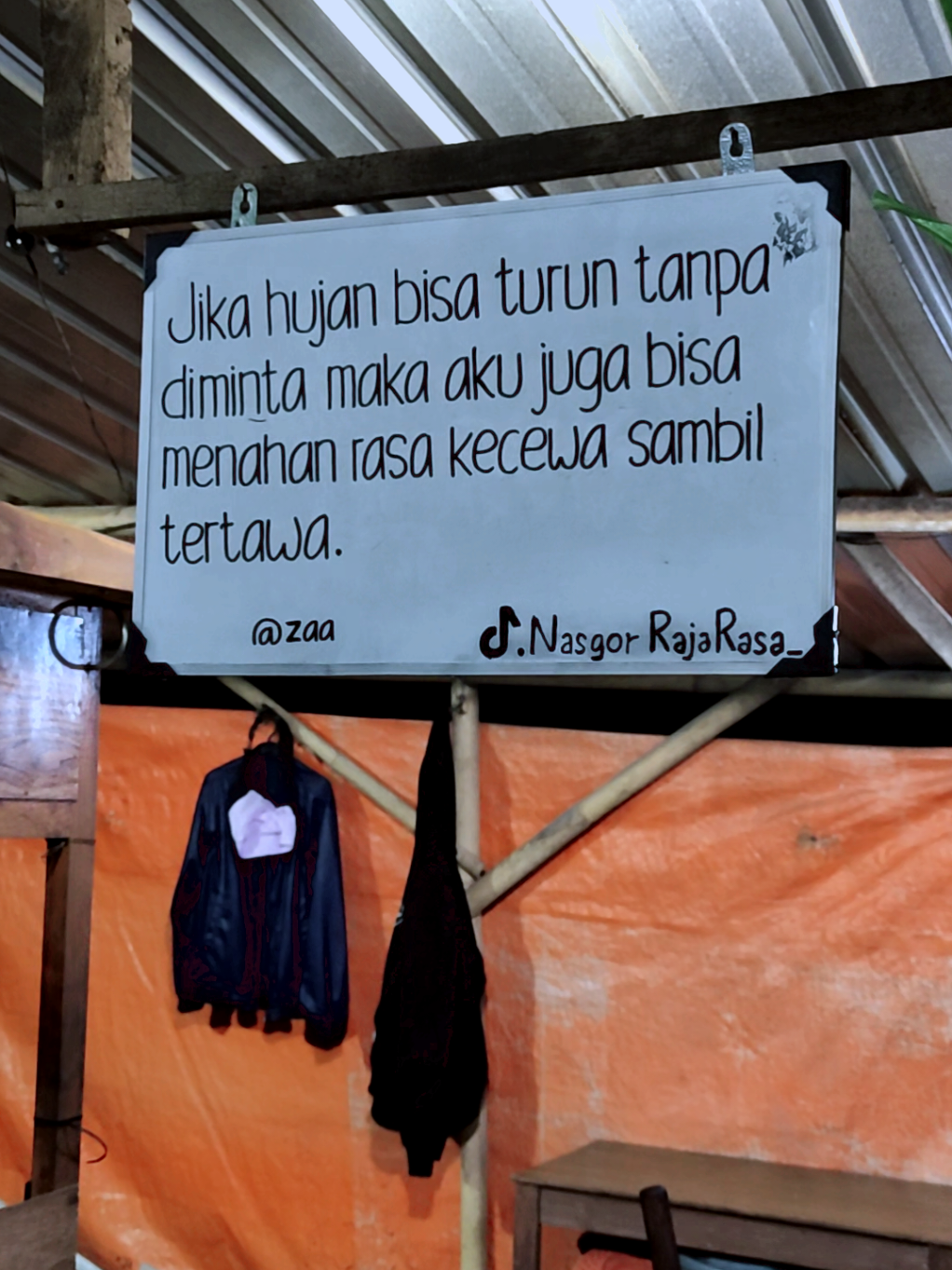 @xyz_zaa81 ☔ #quotes #jowostory #storyjowo #fyp #masukberanda #nasigorengrajarasa #ponorgo24jam #fyppppppppppppppppppppppp #jowopride #rombongannyeni #sampitak 