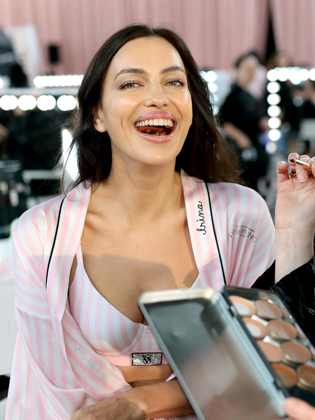 Irina Shayk x Victoria secret's 2025  #irinashayk #irinashaykmodel #irinashaykfan #fanpage #fan 